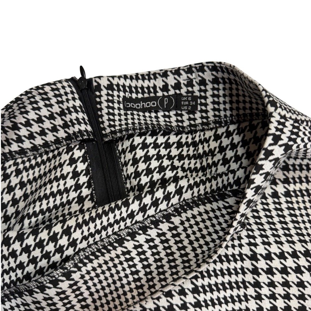 Boohoo Dark Academia Black White Houndstooth Glen Plaid Mini Skirt - Picture 4 of 5